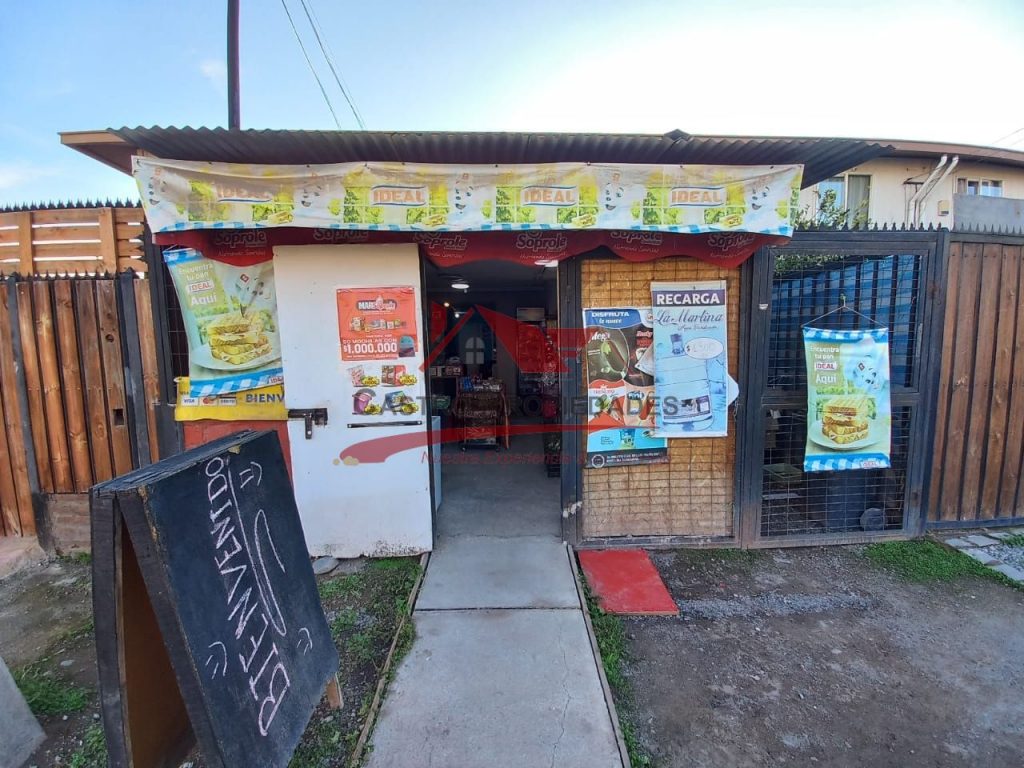 Casa de Dos Pisos con 2 Dormitorios, 2 Baños, Villa San Rafael, Comuna de Lampa.